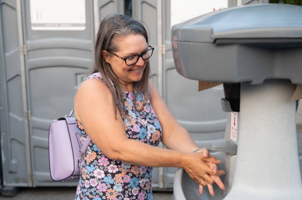 Best Wedding porta potty rental  in Hubbard, OH